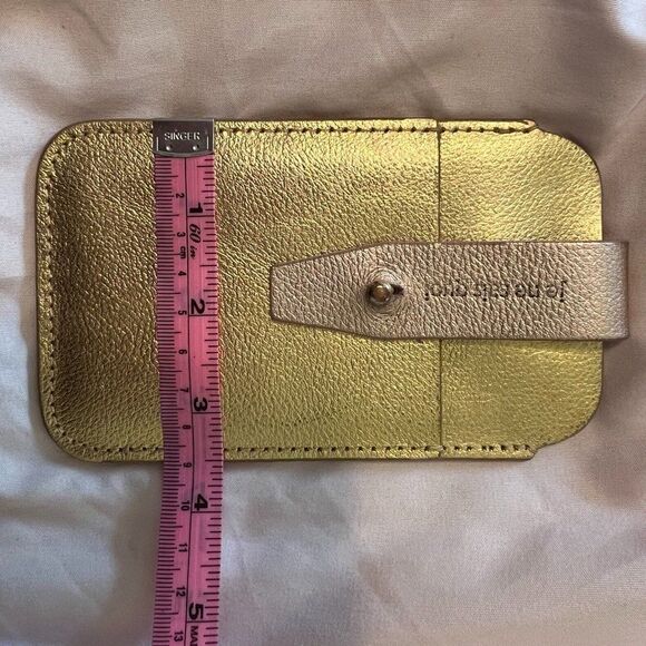Je Ne Sais Quoi Metallic Leather Phone / ID / Money Holder - Picture 4 of 6